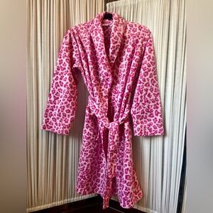Kids Korner Pink Leopard Print Robe